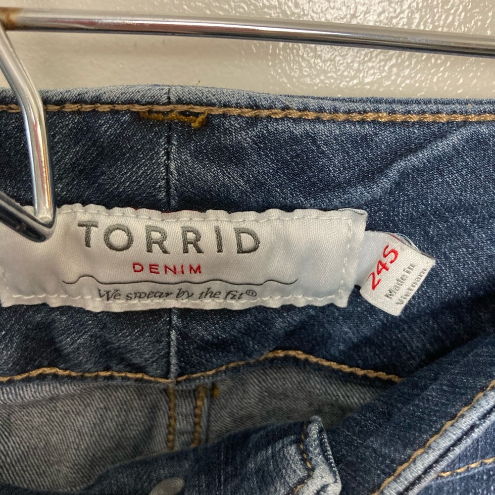 Torrid Denim jeggings skinny super stretch mid rise jeans. 24 S - Picture 5 of 6